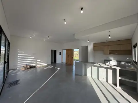 Casa en Venta en Vicente Casares, USD 315.000