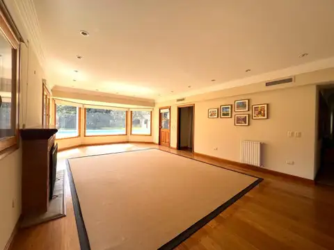 Espectacular casa en Barrio Cerrado en La Horqueta!