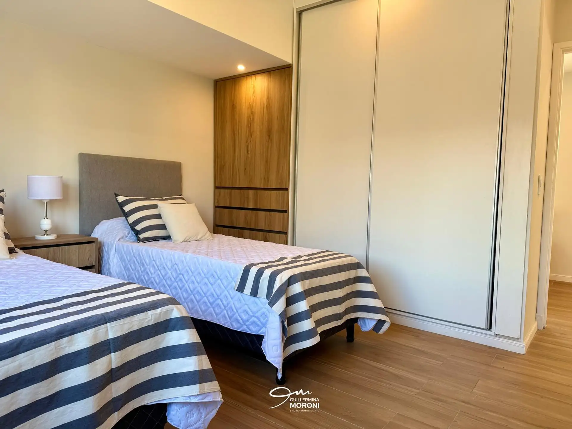 Chalet en PH de cuatro ambientes con balcón, terraza y cochera