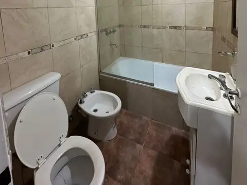 Departamento 3 ambientes con 1 baño