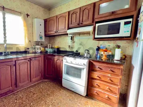 Casa 4 ambientes con 1 baño