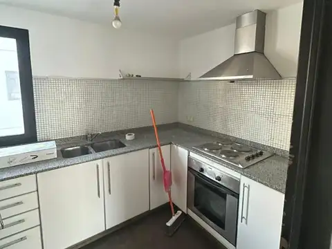 ALQUILER DEPTO 2 AMBIENTES CON BALCON EN MORON
