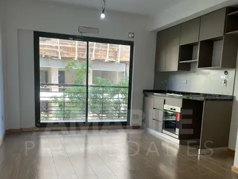 2 Ambientes con Balcón al Frente en Villa Urquiza | Edificio Moderno