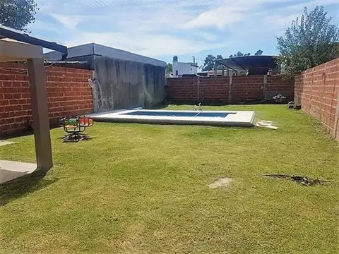 Casa en Alquiler en Pilar, $ 900.000