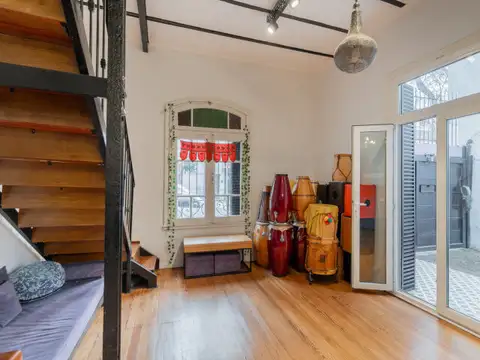 CASA EN LOTE PROPIO CON COCHERA, PATIO Y TERRAZA – VILLA GENERAL MITRE