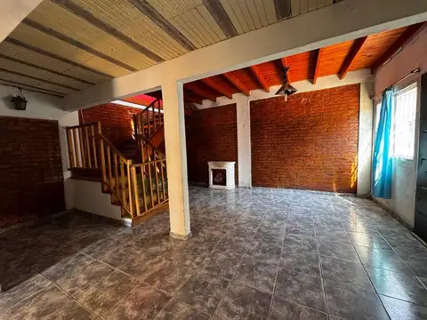 Casa en Venta en Berazategui Oeste, USD 50.000