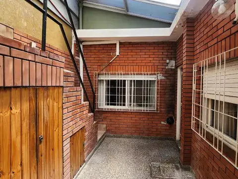 Depto Tipo Casa en Venta de 2 ambientes