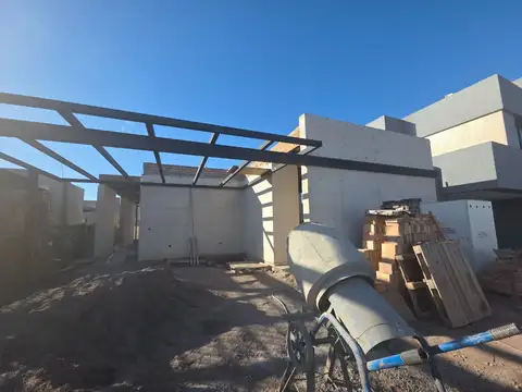 ¡Casa a Estrenar en Lar de Terrada!