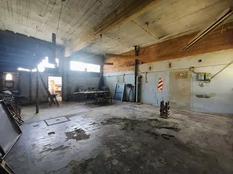 DEPOSITO VENTA LOMAS DE ZAMORA CON PH 3 AMBIENTES