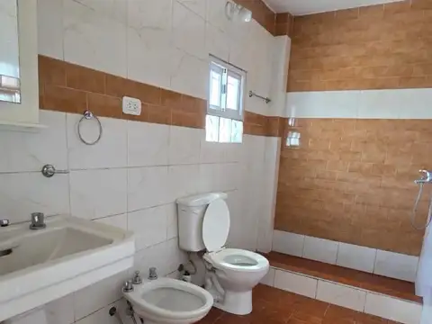 Depto Tipo Casa en Alquiler en San Fernando, $ 800.000