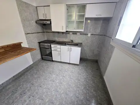 PH 2 ambientes con balcón, patio y terraza privada, primer piso, Saavedra. E-FURIO.
