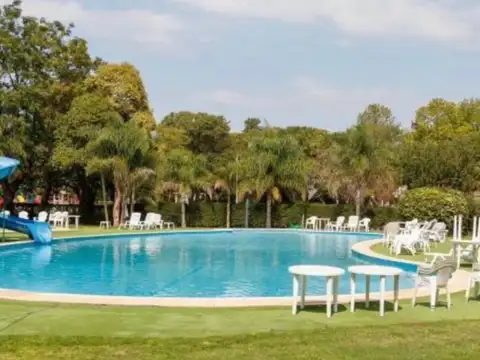 Vta Casa Country Club Los Troncos 4 A Oportunidad!