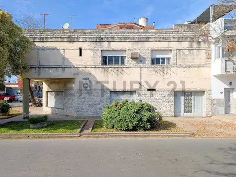 CASA - 3 DORMITORIOS - LOCAL COMERCIAL - COCHERA - PATIO - QUINCHO - DISTRITO SUR, ROSARIO