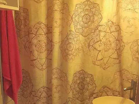 Depto Tipo Casa 5 ambientes con 2 baños