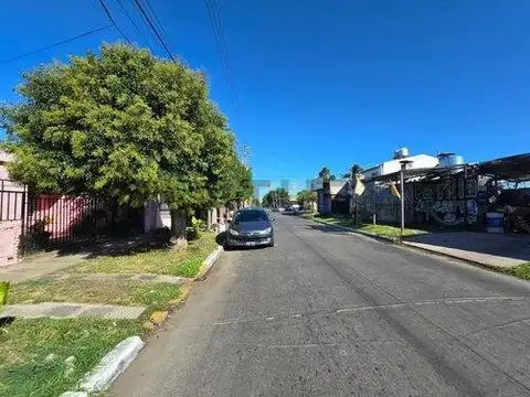VENTA MULTIFAMILIAR 3 UNIDADES  318M2