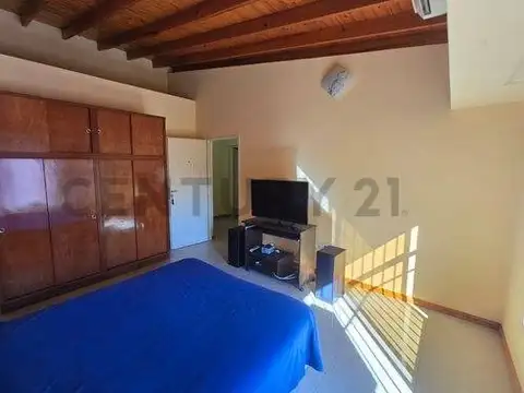 VENTA MULTIFAMILIAR 3 UNIDADES  318M2