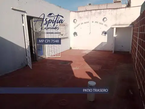 Depto Tipo Casa 2 ambientes con 1 baño