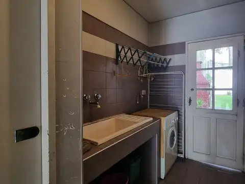 VENTA CASA 6 AMBIENTES VILLA DEVOTO JARDÍN COCHERA