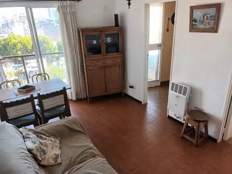 Excelente temporal 2 amb con balcón al frente! Vista abierta, Piso Alto!