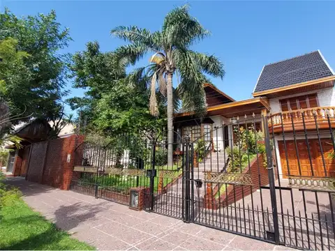 VENTA DE CASA 6 AMBIENTES FLORENCIO VARELA
