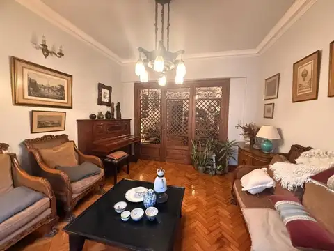 VENTA SEMIPISO 4 AMBIENTES CON BALCONES - BARRIO NORTE