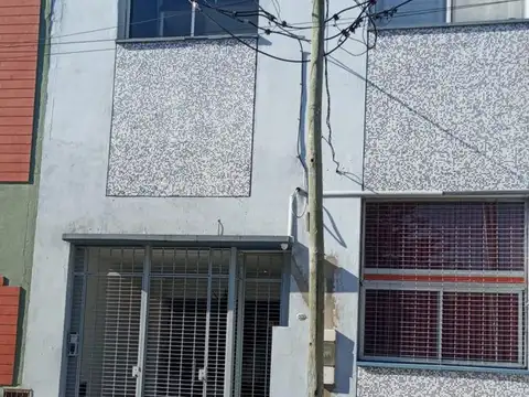 VENTA LOFT 2 1/2AMB-M.PEDRAZA 2500-LANUS-CON RENTA