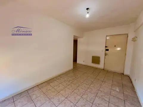 Riobamba 787 , Piso 1