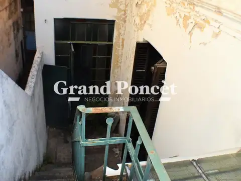 Depto Tipo Casa en Venta de 11 ambientes