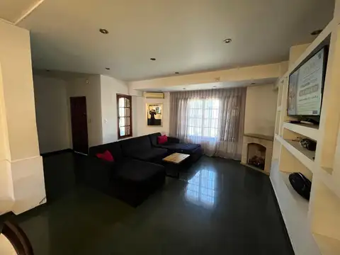 Depto Tipo Casa en Venta 20 años