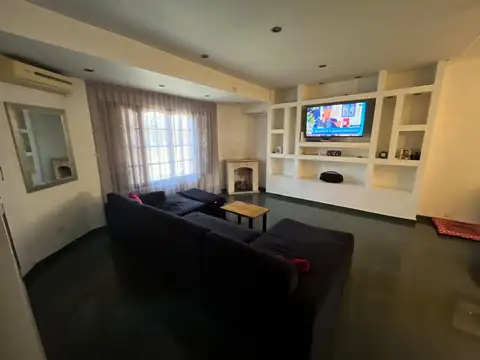 Depto Tipo Casa en Venta con 1
