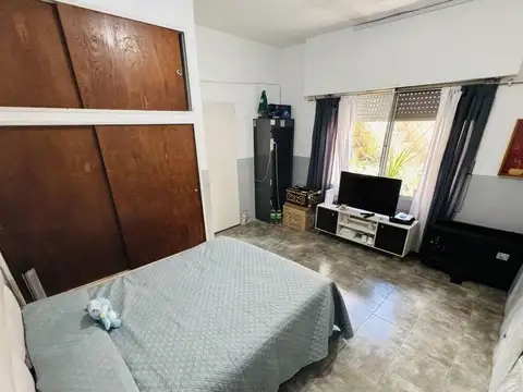 Depto Tipo Casa 3 ambientes con 2 baños