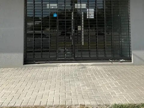 Local en Alquiler Via Púb.