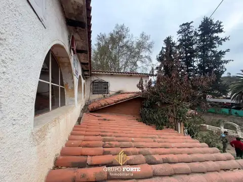 Casa 6 ambientes con 5 baños