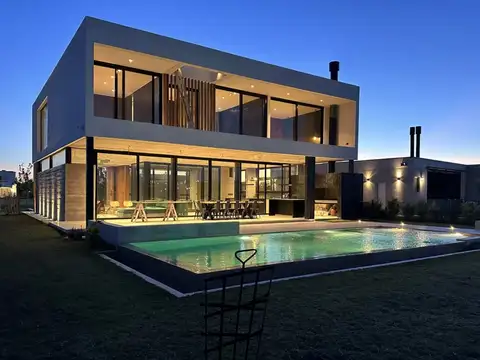 Casa en Venta en El Naudir, Countries y Barrios Cerrados en Escobar