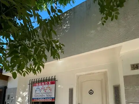 Casa 2 ambientes en Banfield - APTO PROFESIONAL