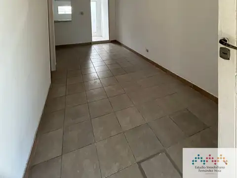 Depto Tipo Casa 2 ambientes con 1 baño