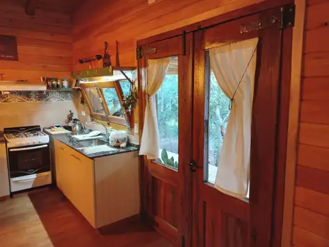 VENTA DE CASA DE MADERA EN LOMA BOLA