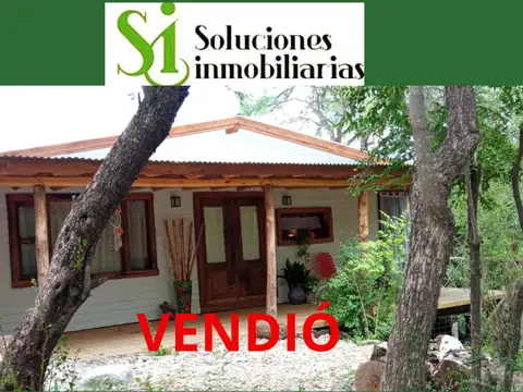 VENTA DE CASA DE MADERA EN LOMA BOLA 