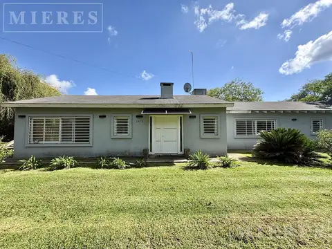 Casa en venta sobre calle Parravicini , el Cazador