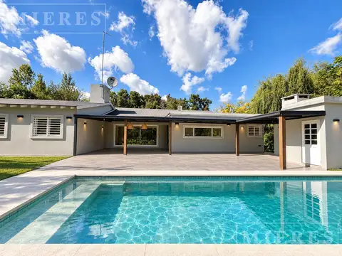 Casa en venta desarrollada en una planta sobre calle Parravicini , El Cazador