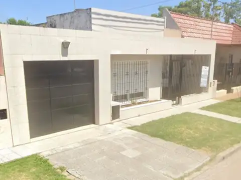 CASA EN VENTA EN ASCASUBI AL 900