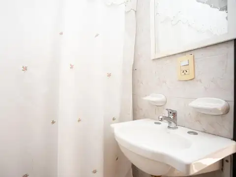 Depto Tipo Casa en Venta con 1 cocheras