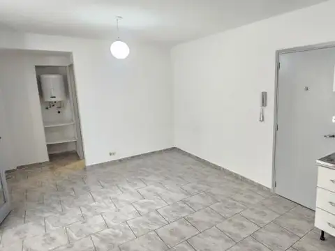 PELLEGRINI 1700, Piso 6
