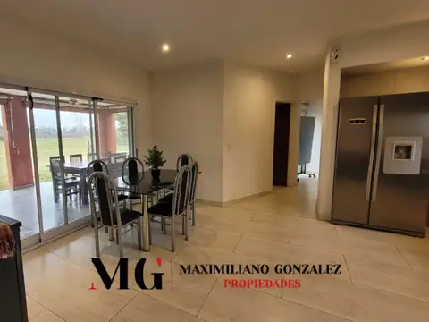 Casa 4 ambientes con 3 baños
