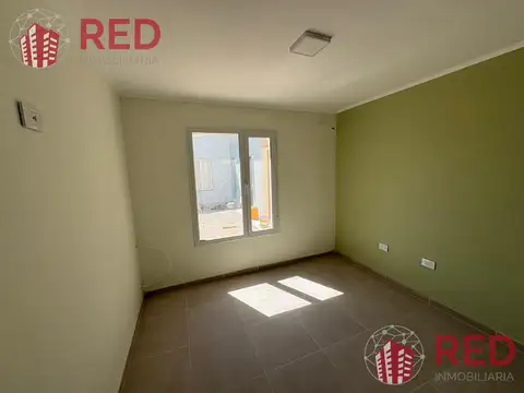 Vende casa de 2 dormitorios en Confluencia Plottier