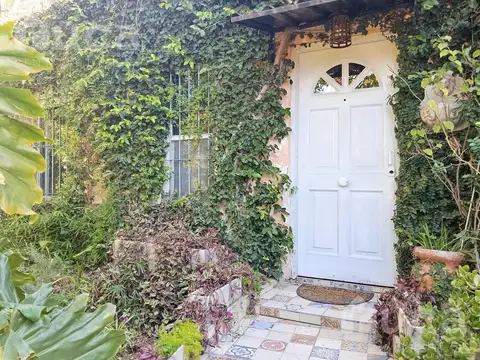 ALQ VERANO Fiestas 23/12 al 01/01 | Allegra Casa con estilo Bohemian Chic bello y  frondoso Jardin, Pileta en excelente Ubicacion