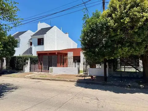 Venta 3 dormitorios amplia Parque Velez Sarsfield Entorno escritura