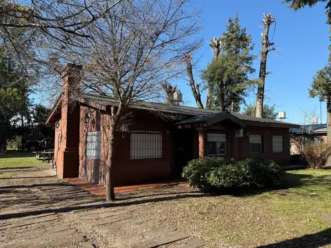 Casa en Venta con 1 cochera