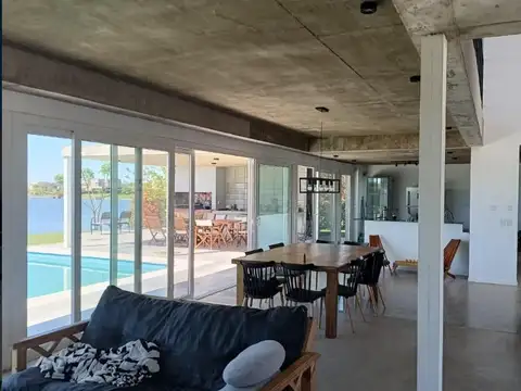Casa en Venta en Zelaya, USD 310.000