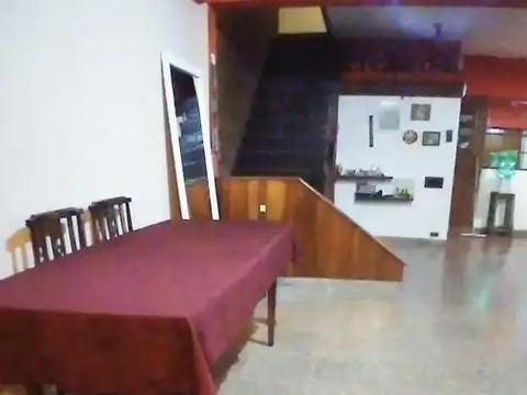Depto Tipo Casa en Venta con 3 cocheras